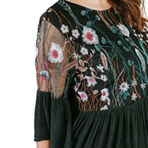 🔥 SOLD OUT!!🔥NWT Embroidered Peasant Tunic/Dress - Picture 5 of 6